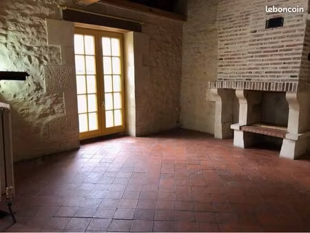 petite maison t2 centre pougues