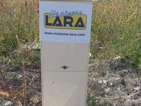 terrain 443 m² medis