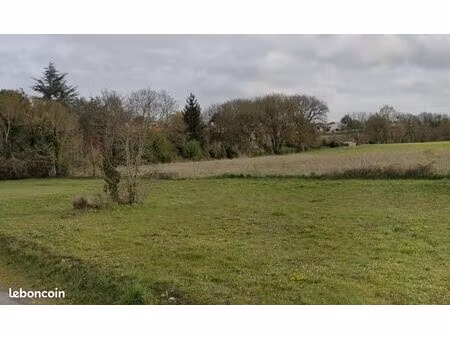 terrain 560 m² pont l abbe d arnoult