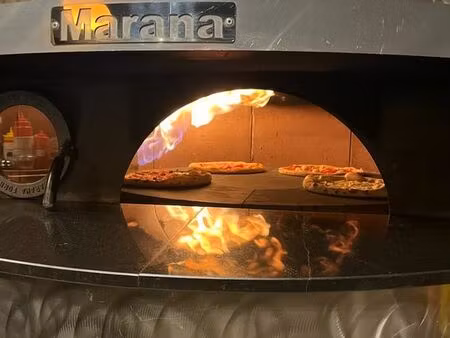 restaurant / pizzéria