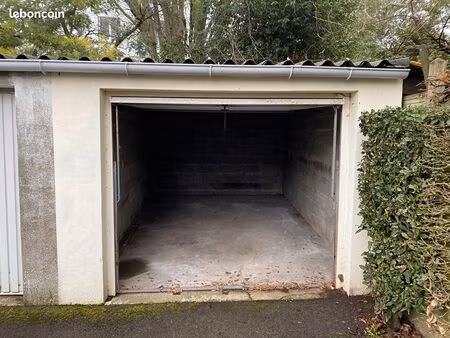 parking/box 15 m² nantes