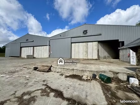 local 1040 m² craon