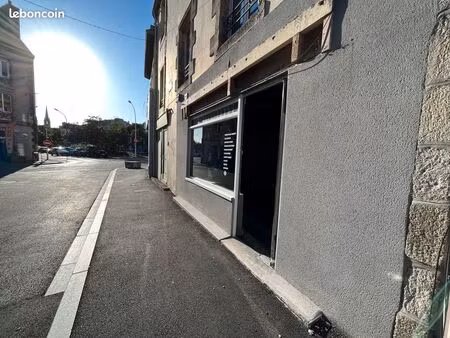 quimper centre - à deux pas de la gare  local commercial  bonne visibilité