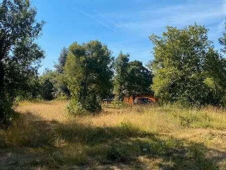 terrain viabilisé 1920m2