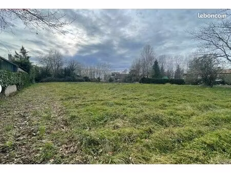 terrain 3 600 m² saint sever