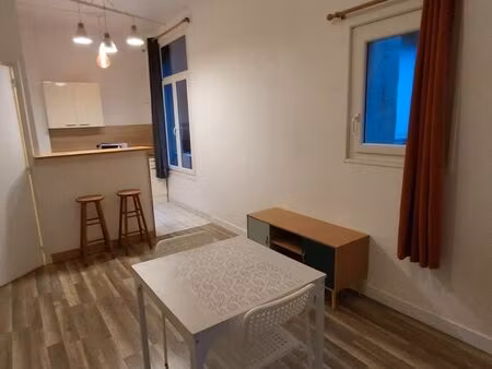 ◊ à louer – studio rénové  moderne et lumineux sur les hauteurs de pont audemer