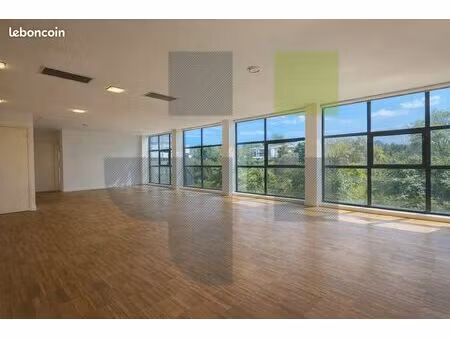 bureaux 120 m² quimper