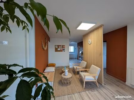 bureaux 97 m² quimper