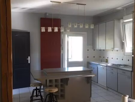 maison à louer ménètreux le pitois ( bas )