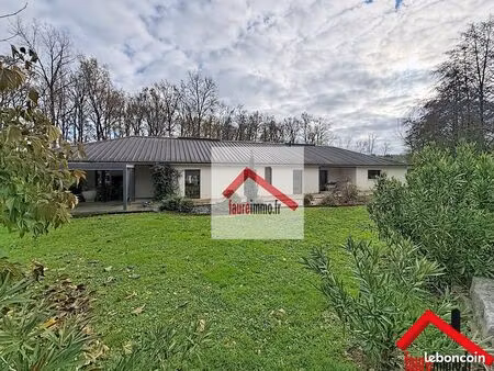 maison 8 pièces 206 m²