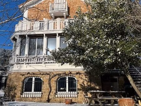 maison 8 pièces-croix bosset