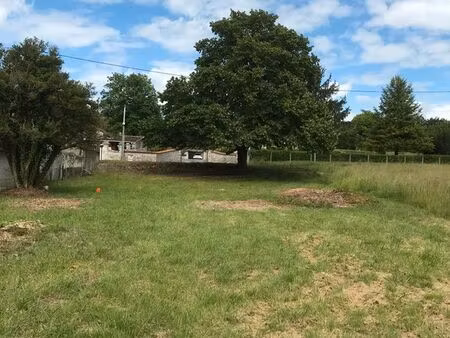 terrain 643m² la couronne