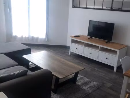 t2 toison d’or meublé et équipé/ place parking