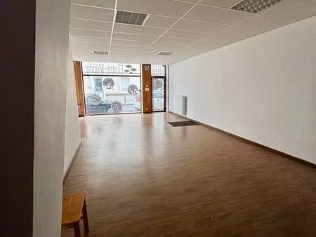local commercial 100 m² avec vitrine – longwy centre  proche place darche