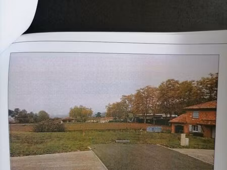 terrain de 660 m2 avec permis de construire accepté