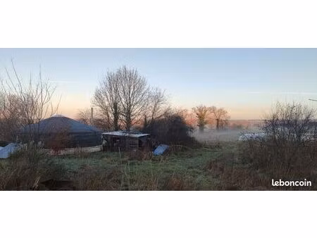 super rare : yourte avec permis autonome sur magnifique et grand terrain jardin forêt avec