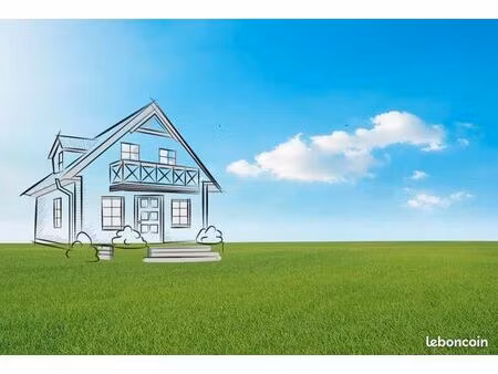 terrain 600 m² martot