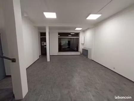 a louer local commercial