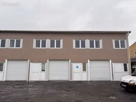 local d'activités 158 m² à saint jory