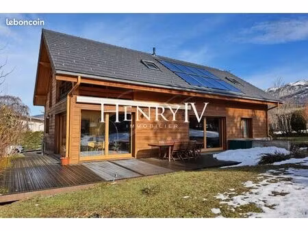 chalet 7 pièces 222 m²