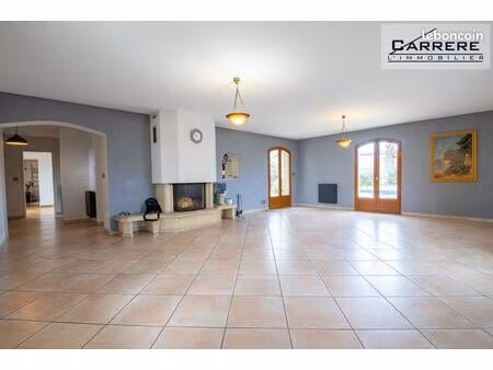 maison 8 pièces 179 m²