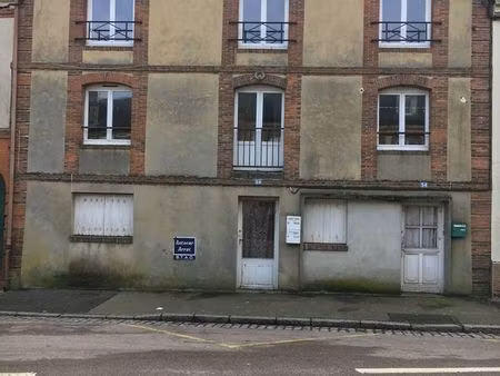 a saisir immeuble glos la ferriere