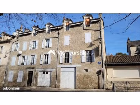 immeuble 12 pièces 360 m²