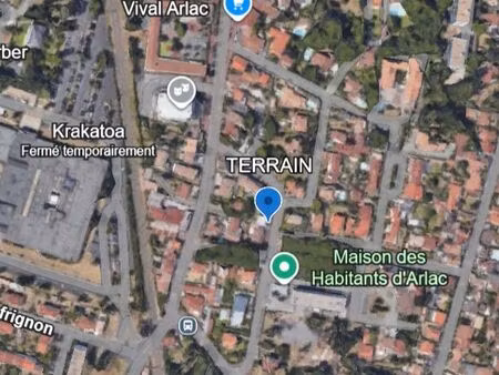 terrain a bâtir profession liberale ou commerce