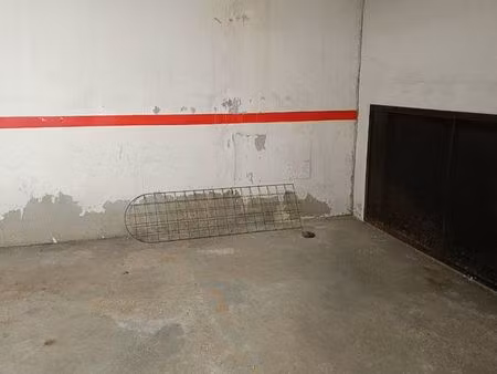 place de parking moto