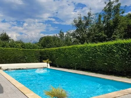 appartement/maisonnette avec piscine privée