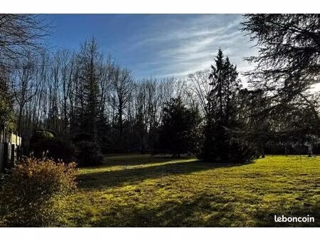 terrain 1 300 m² cestas