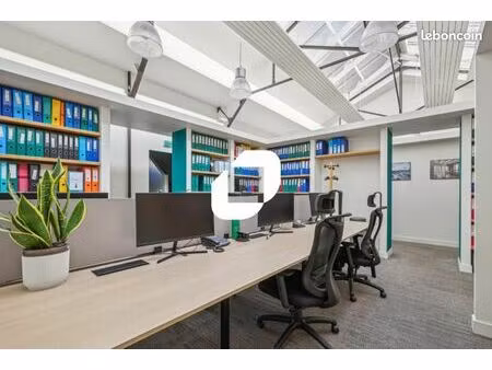 bureaux 212 m²