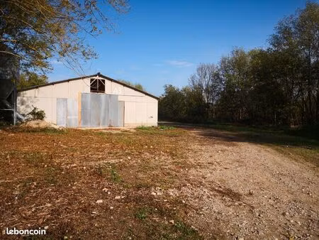 garage entrepôt atelier local 240m2