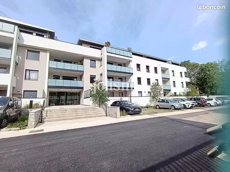 garage / box 16 m² la tronche