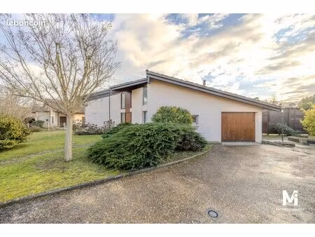 villa 5 pièces 99 m²