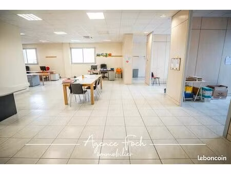 bureaux 384 m² tarbes
