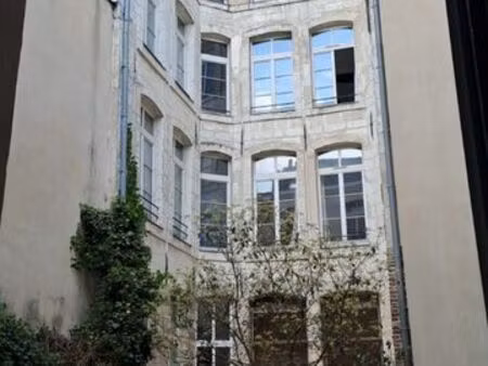 cave rue esquermoise