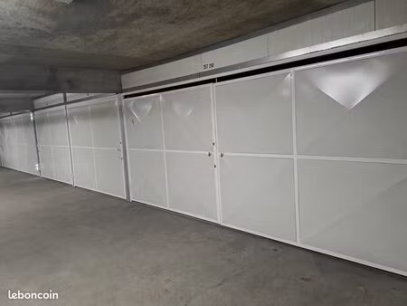 garage/box la madeleine