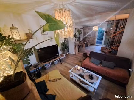 maison chaleureuse avec piscine et jardin brive quartier rollinat