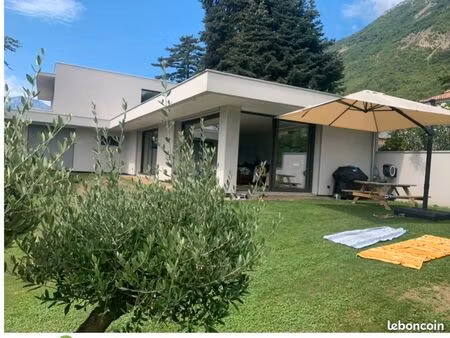 location maison meublée 188 m2