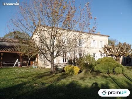 maison 7 pièces 300 m²