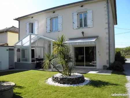 jolie maison de maître de 171 m²