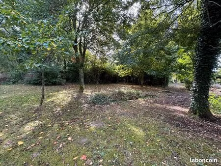 terrain 800 m² lanton