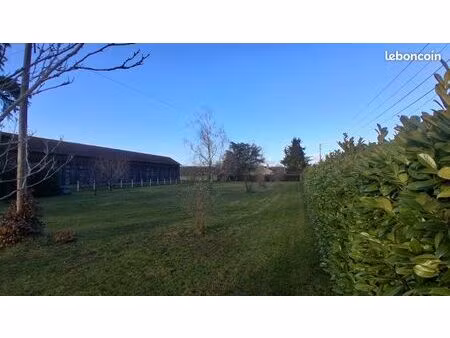 terrain à batir à saint pierre d’eyraud