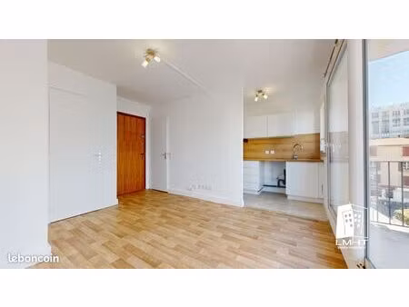 studio 1 pièce 20 m²