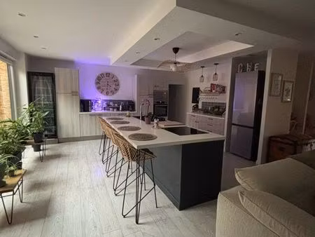 appartement 3 pièces 136m2