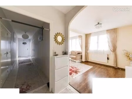 appartement t5 à louer - 90m² - balcon  parking  cellier - résidence privée sécurisée