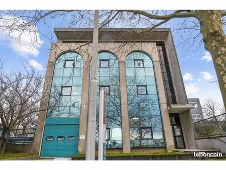 local bureaux 1 237 m²