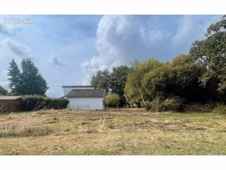 terrain 788 m² le teich