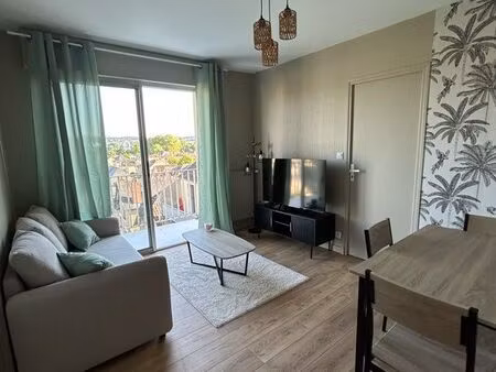 loue appartement meublé entièrement rénové et équipé à neuf